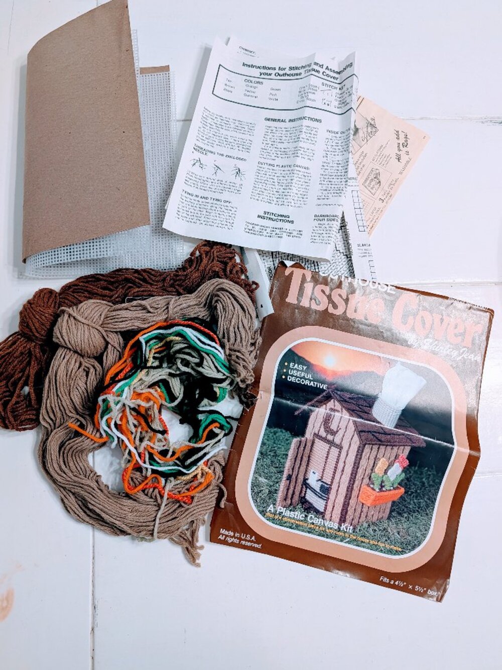 VTG Shirley Jean Outhouse Tissue Box Cover Kit #00901 Open Box DIY USA Needle